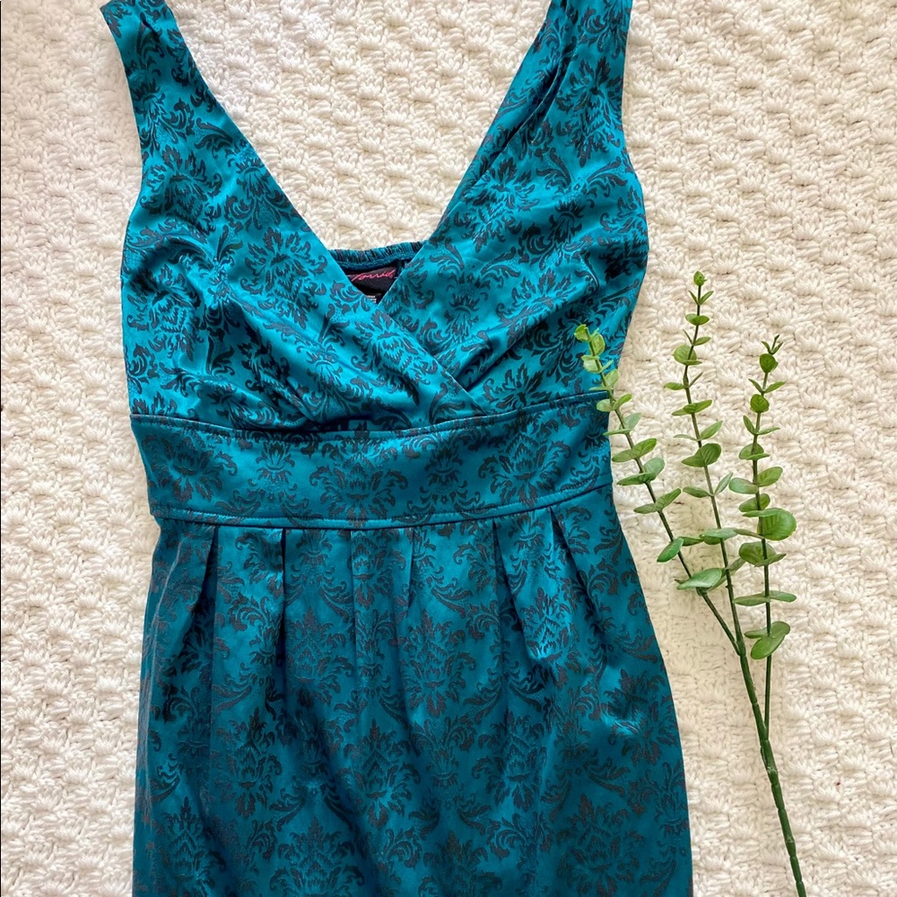 Torrid teal/velvet patterned sleeveless dress